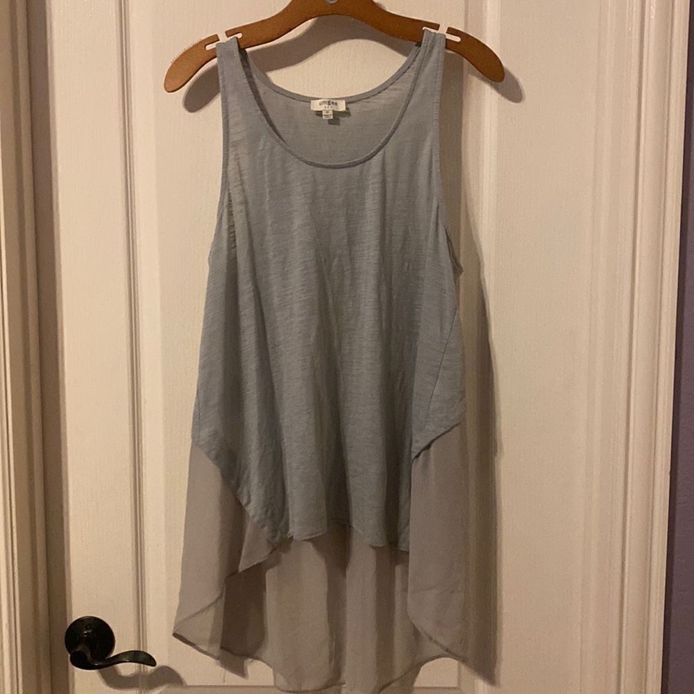 Umgee Women’s Light Gray Hi Lo Tank Blouse Size Medium NWOT